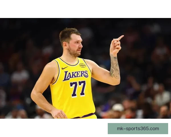 东契奇复出对决哈登 快船锁定三杀目标迎战开拓者